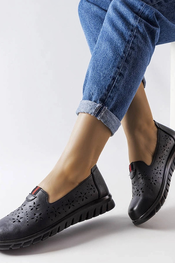 Les mocassins légers noirs de Joli