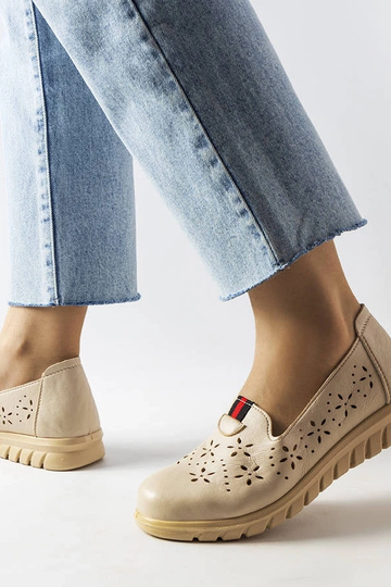 Mocassins beiges légers de Joli
