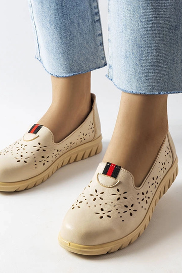 Mocassins beiges légers de... 2