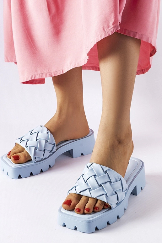 Tongs Lora à semelle tracteur bleue