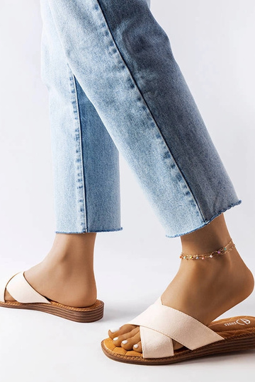 Chaussons couleur sable, « Tiana » 2