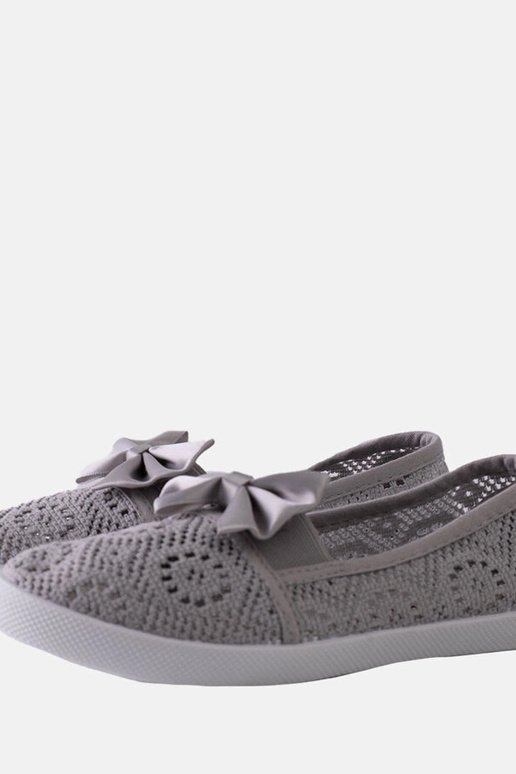 Ballerines ajourées grises pour... Ballerines ajourées grises pour...
