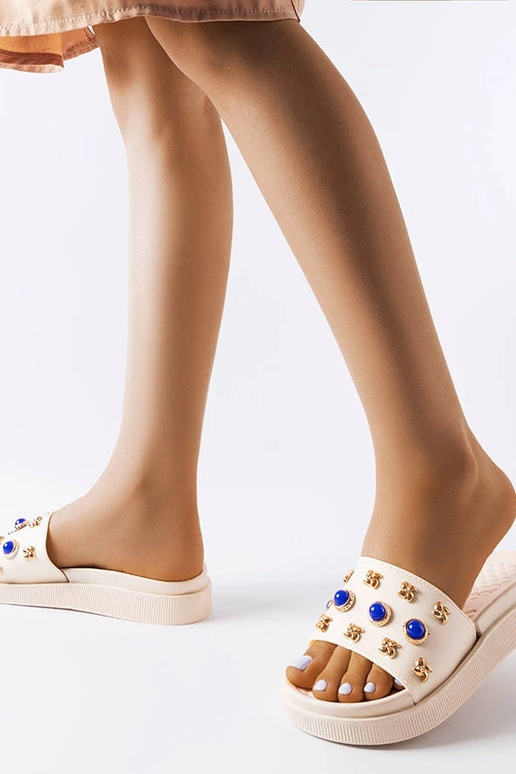 Tongs Montesarchio beiges décorées