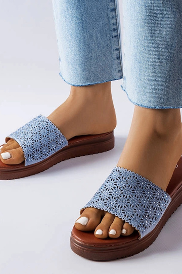 Claquettes bleues ajourées avec zircons Irvine