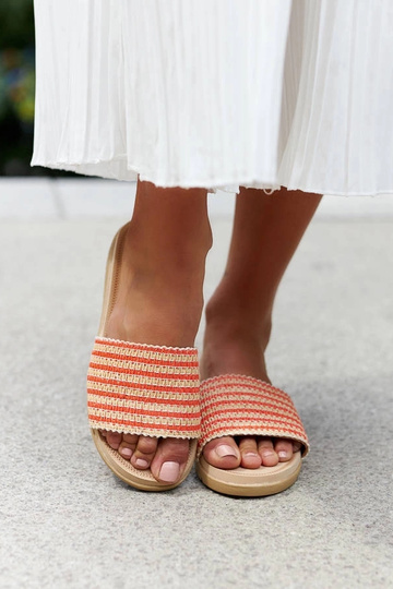 Tongs tressées orange... 2