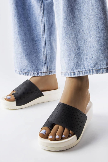 Sandales compensées noires...