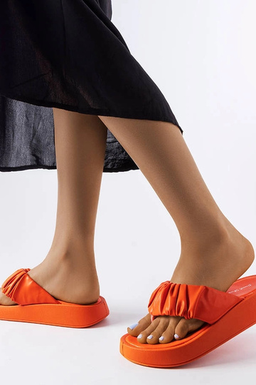 Tongs froncées orange Filena 2