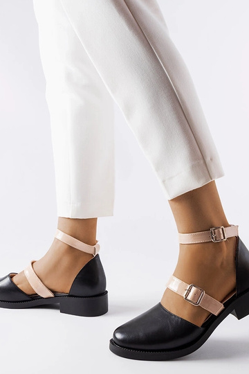 Ballerines noires à boucle...