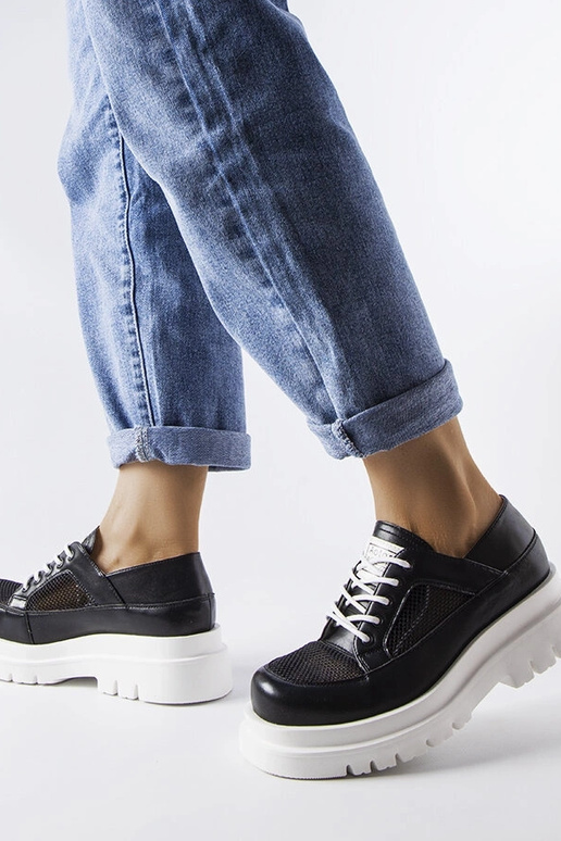 Demi-bottes Tasmin noires ajourées... Demi-bottes Tasmin noires ajourées...