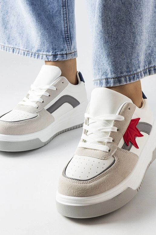 Baskets blanches en daim artificiel...