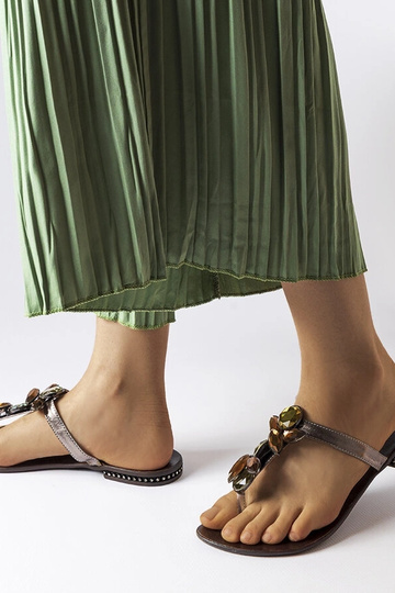 Chaussons élégants marron,... 2