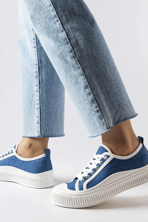 Chaussures bleues sur plateforme, «...