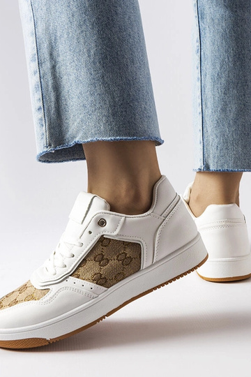 Baskets blanches décorées... 2