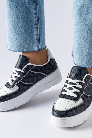 Baskets noires décorées du... 2