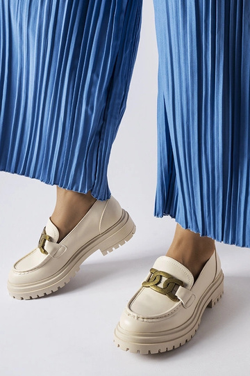 Mocassins beiges ornés d'une boucle Schlanders 2