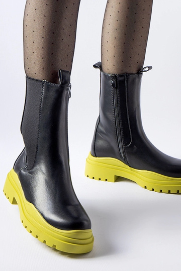 Bottines noires avec semelle colorée Delebio
