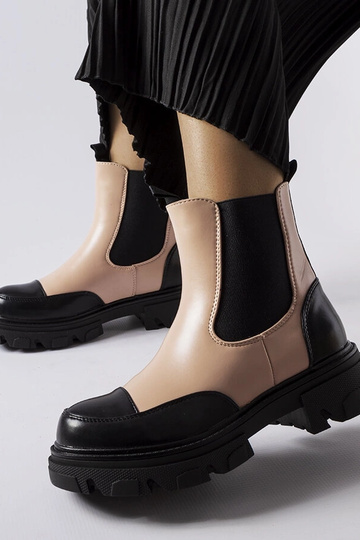 Bottines noires-roses à... 2