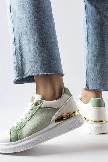 Chaussures blanches et... 2