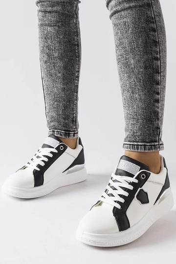 Baskets noires et blanches avec accent argenté Via