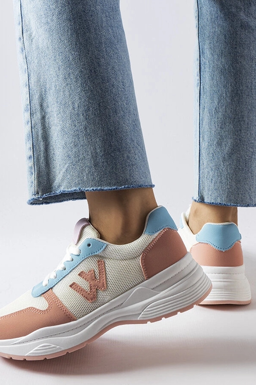 Baskets sportives...