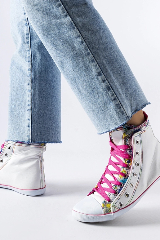 Bottines blanches fleuries de Marphisa