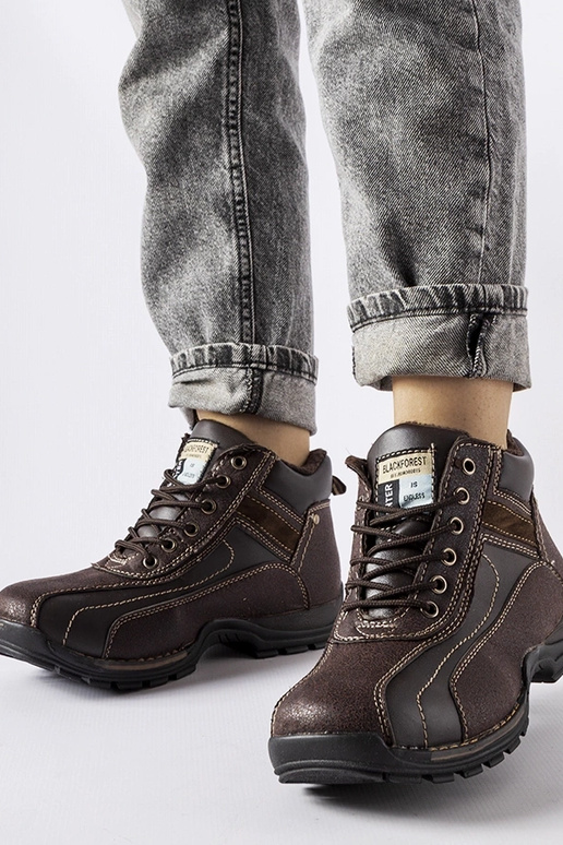 Demi-bottes isolées marron pour...