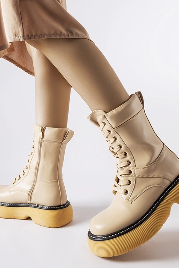 Bottes de travail isolées... 2