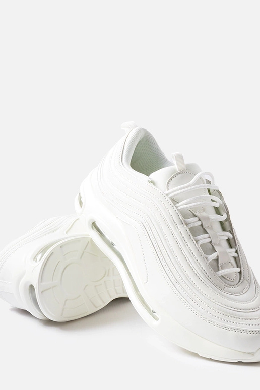 Baskets blanches classiques pour... Baskets blanches classiques pour...