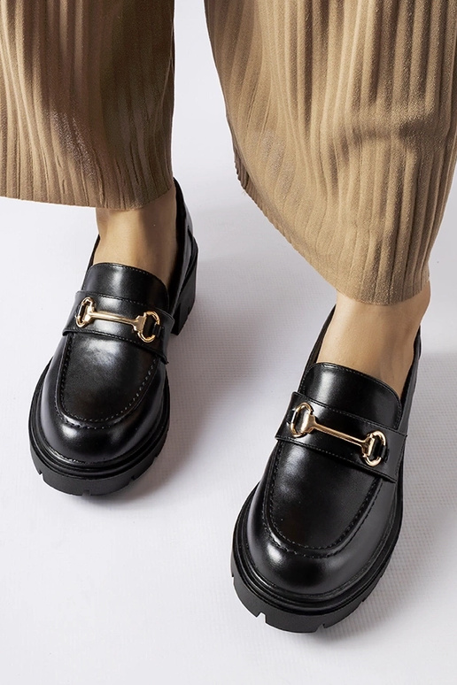 Chaussures à talons hauts noires de... Chaussures à talons hauts noires de...