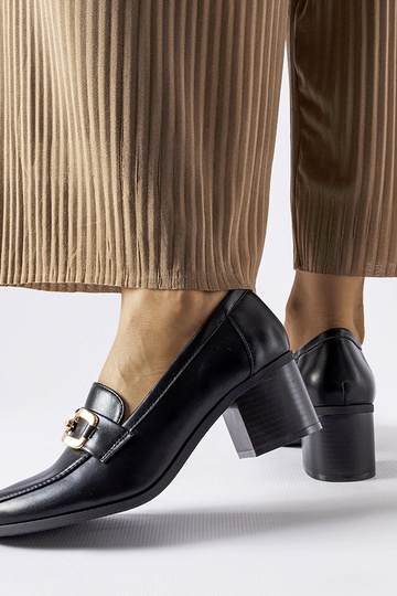 Mocassins classiques noirs... 2