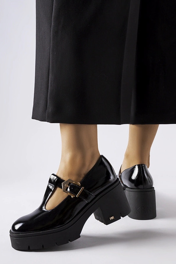 Bottines à talon noires vernis avec boucles, Karino 2