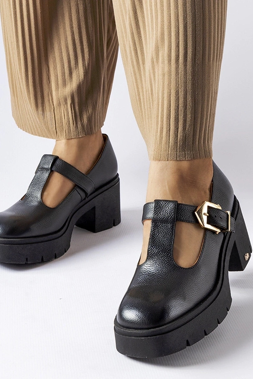 Bottines noires en cuir, Karino