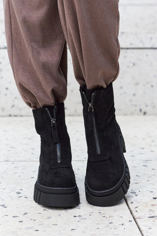 Bottines noires isolées pour femmes...