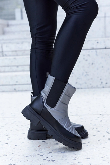 Bottes de neige isolées... 2