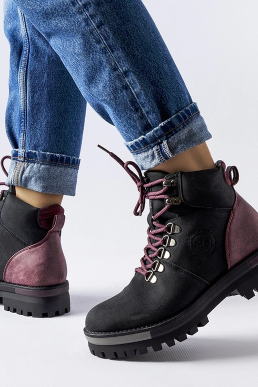 Bottes Big Star noires et bordeaux...
