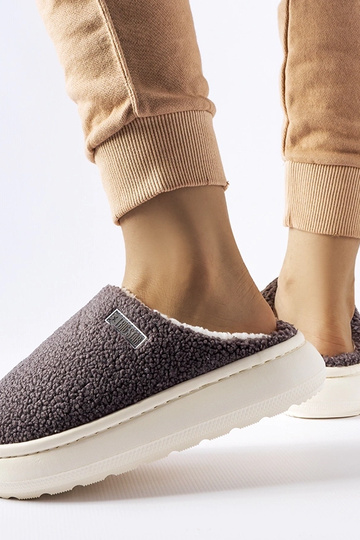 Chaussons d'hiver isolés Big Star MM274134 gris