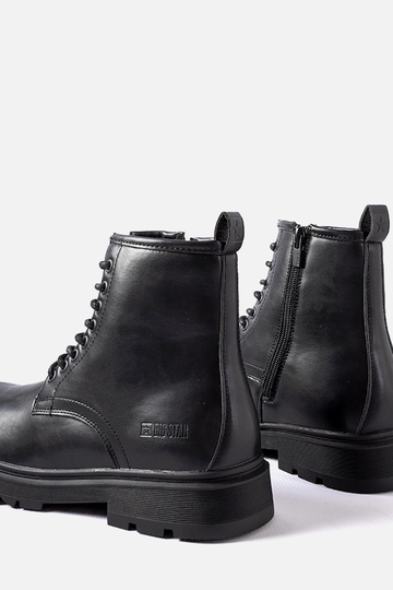 Bottes noires isolées Big... 2