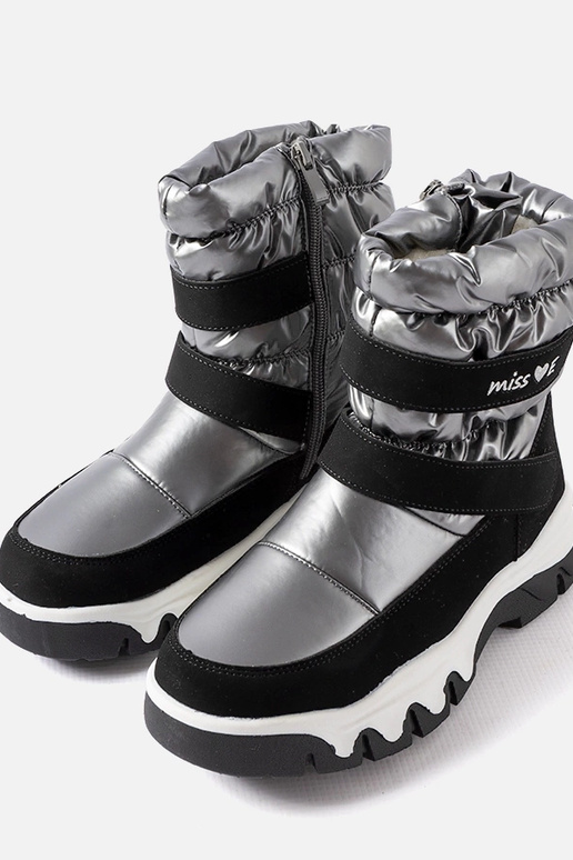 Bottes de neige noires et grises pour... Bottes de neige noires et grises pour...