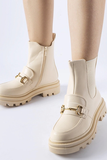 Bottines beiges avec...