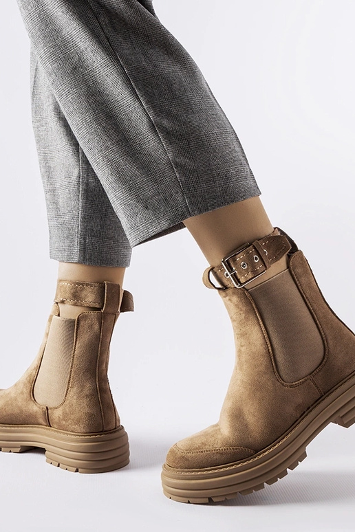 Bottines marron avec fermoir... Bottines marron avec fermoir...