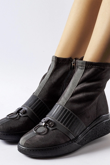 Bottines-socquettes grises... 2