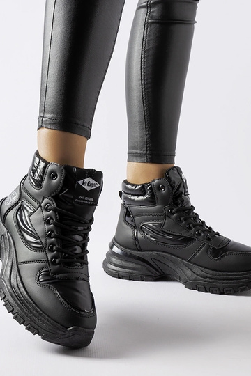 Bottes noires Lee Cooper...
