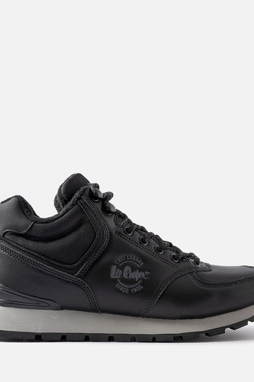 Bottes chaudes noires, „Lee...