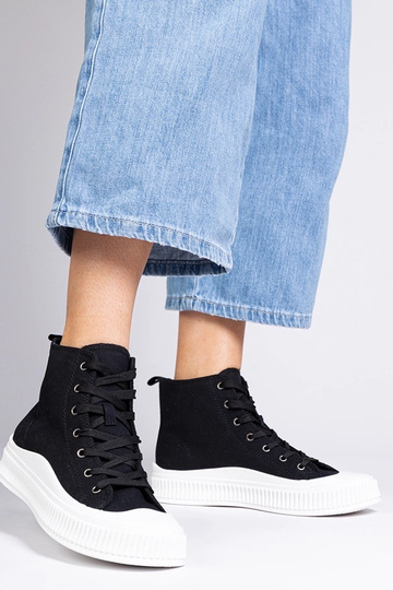 Bottines hautes noires sur plateforme, „Guerrino" 2