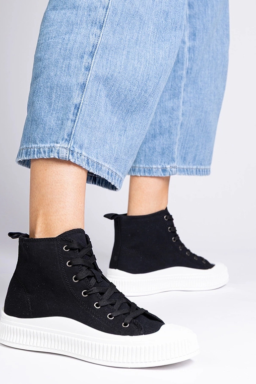 Bottines hautes noires sur...