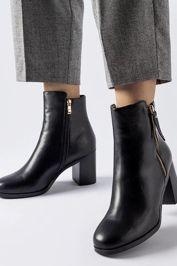 Bottines classiques isolées... 2