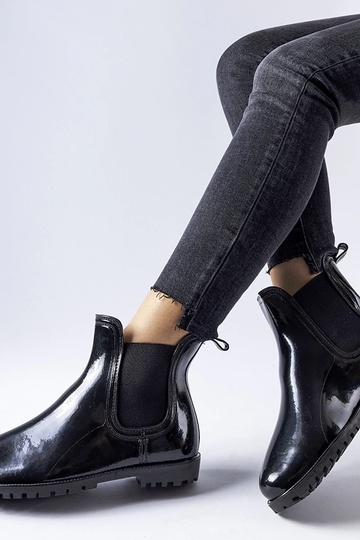 Bottines courtes en cuir... 2