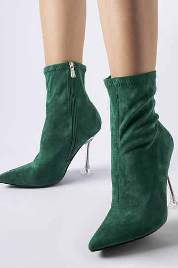 bottines vertes à talons...