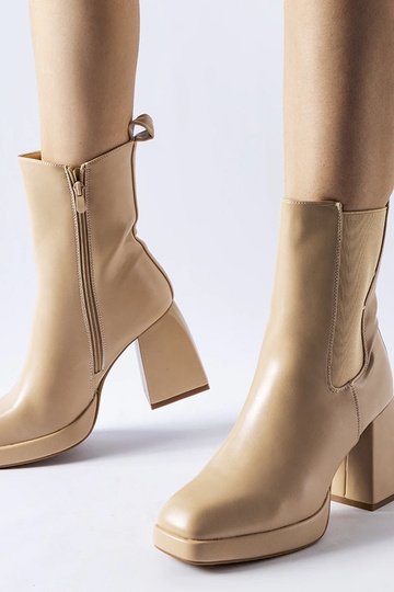 Bottines beiges isolantes à...