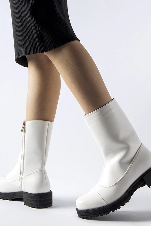 Bottines classiques isolées blanches... Bottines classiques isolées blanches...